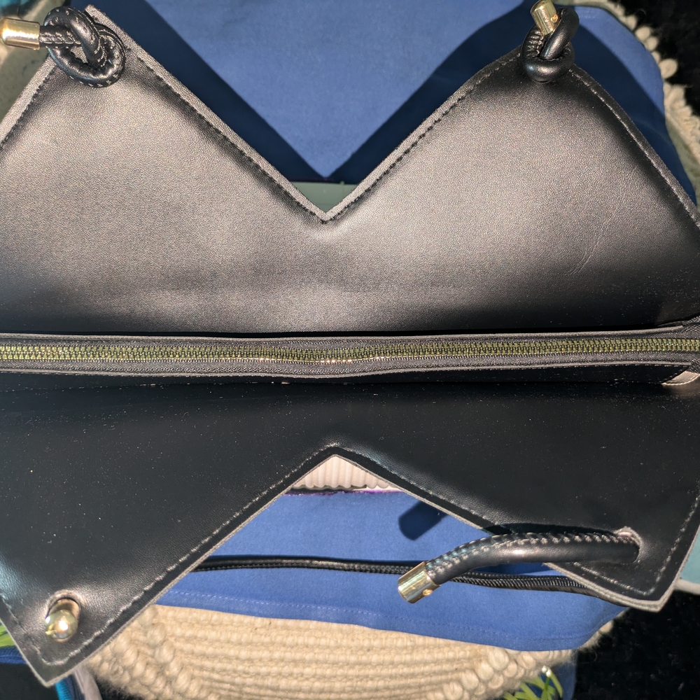 Black and Cream Women's Handbag - Picture 11 of 13